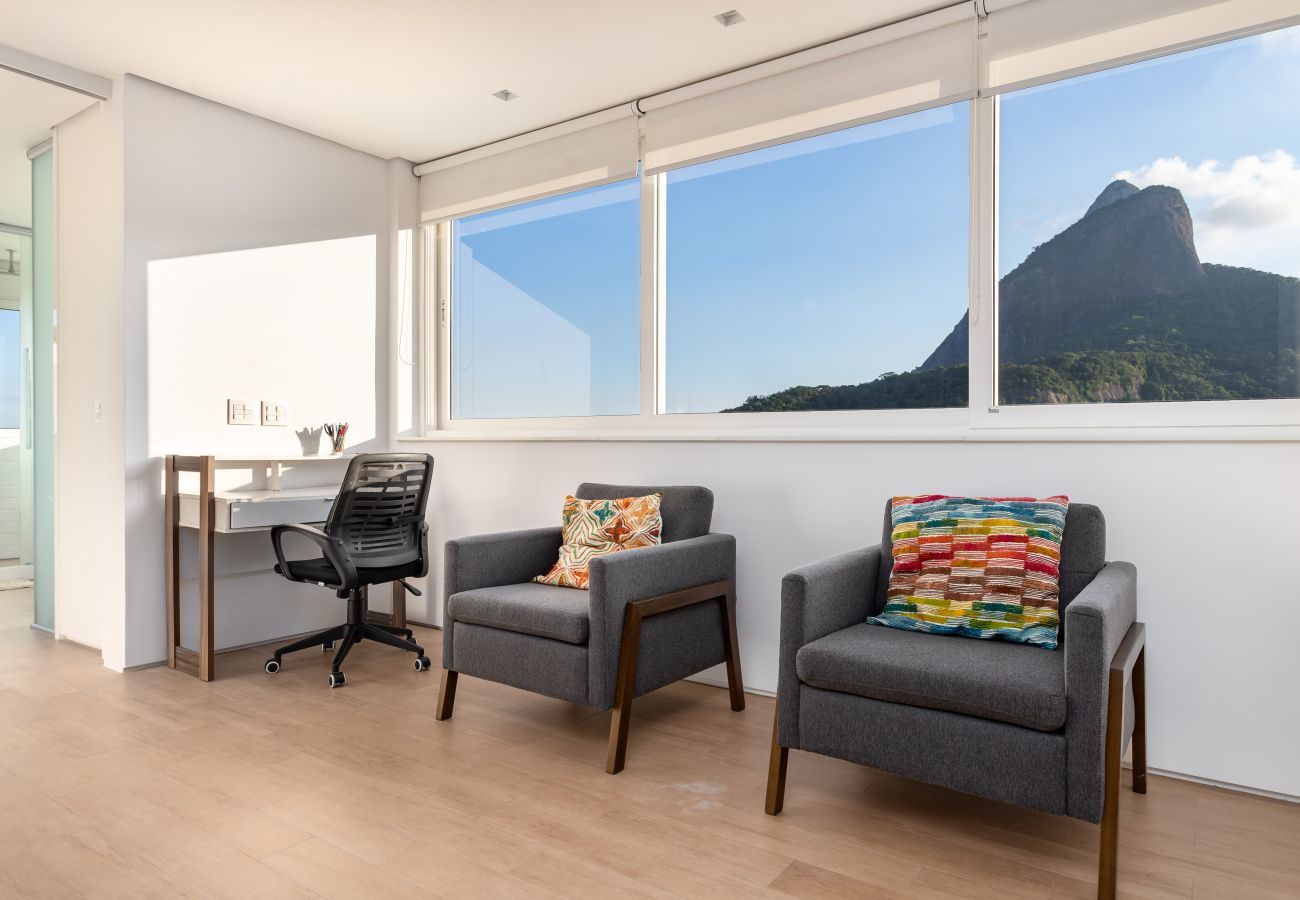 Apartamento em Rio de Janeiro - Belo no Leblon |Vista p/ Morro 2 irmãos| GUC6 ZN1