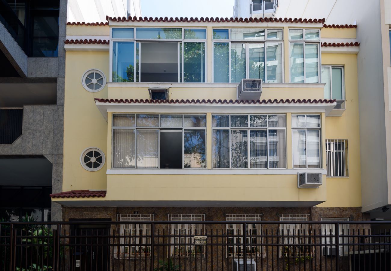 Apartamento em Rio de Janeiro - Vista para o mar, 1 minuto da praia do Leblon | GU301