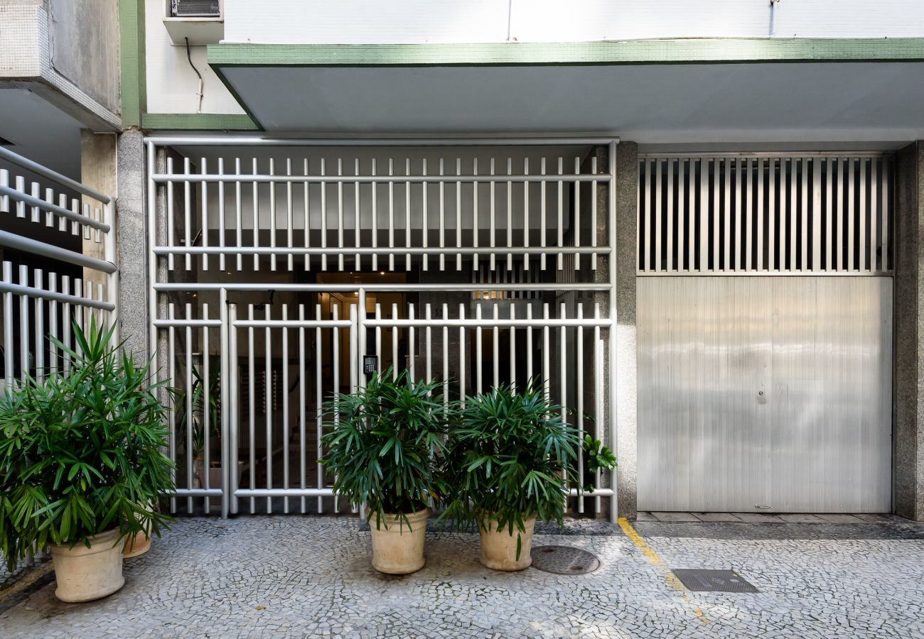 Prédio localizado em rua tranquila e segura