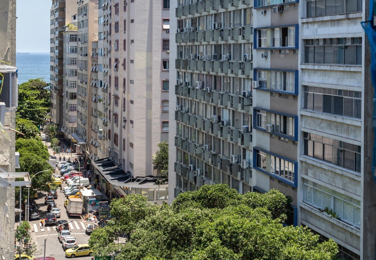 Apartamento em Rio de Janeiro - 5 minutos da praia de Copacabana | STC905