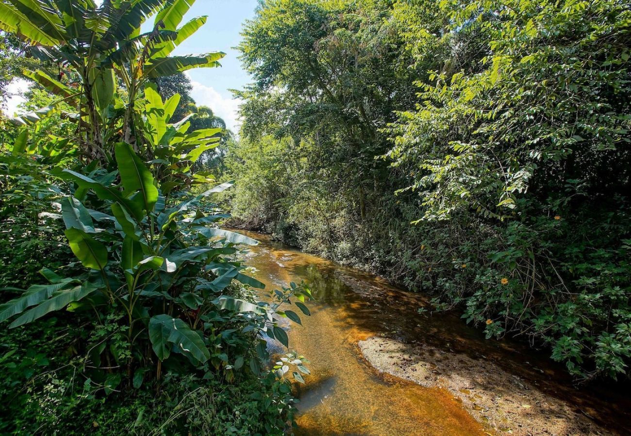 Casa em Petrópolis - GUI8A| Casa com piscina em Secretário