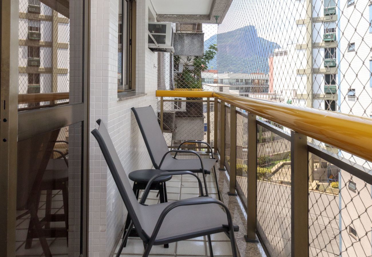 Apartamento em Rio de Janeiro - MTR706| Apto. condominio completo e vaga no Leblon