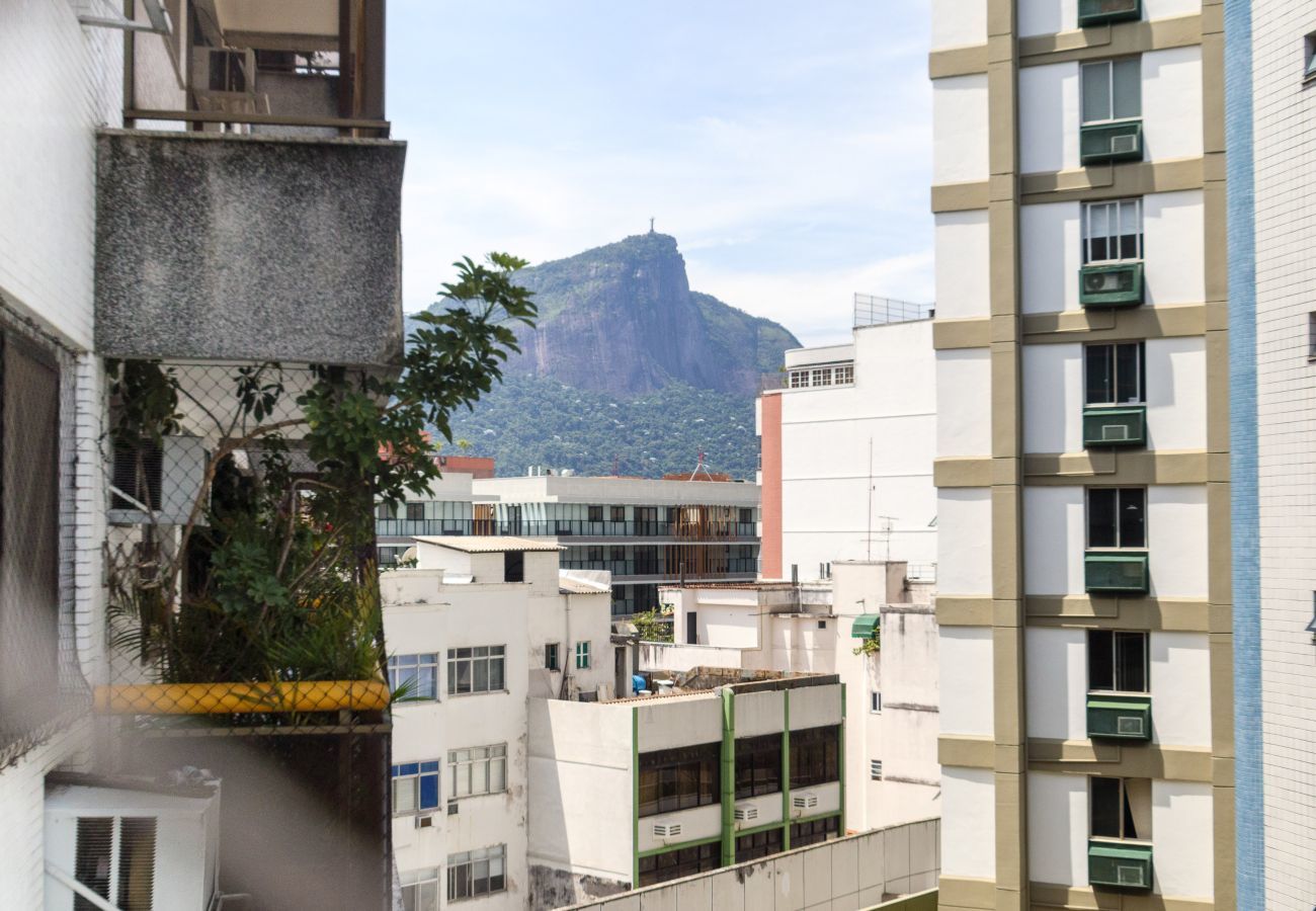 Apartamento em Rio de Janeiro - MTR706| Apto. condominio completo e vaga no Leblon