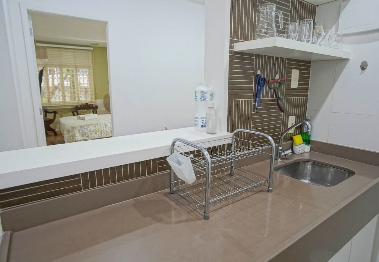 Apartamento em Rio de Janeiro - Urq101| Studio compacto no Leblon