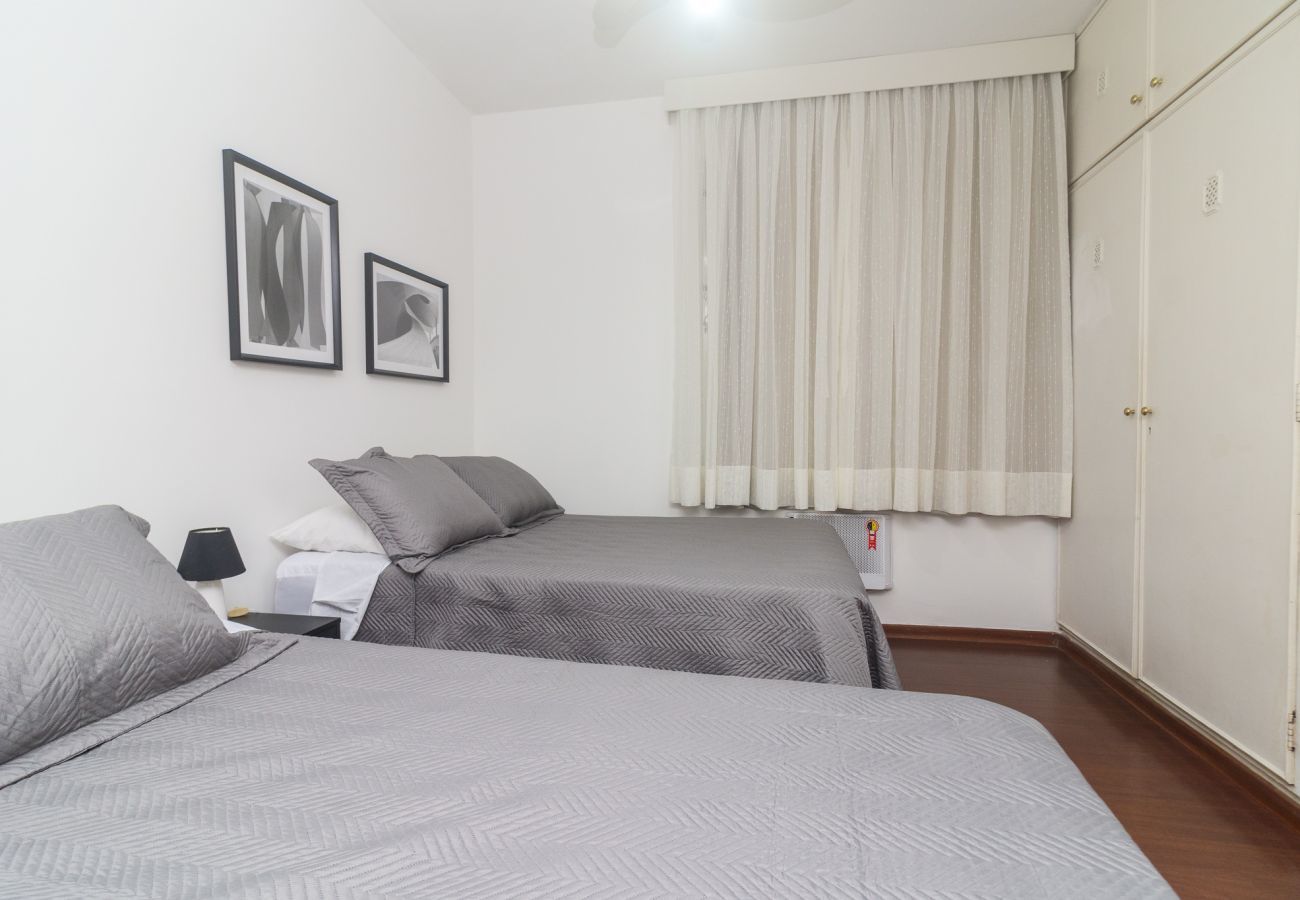 Apartamento em Rio de Janeiro - FF102| Leblon, 3 quadras da praia, até 10 pessoas