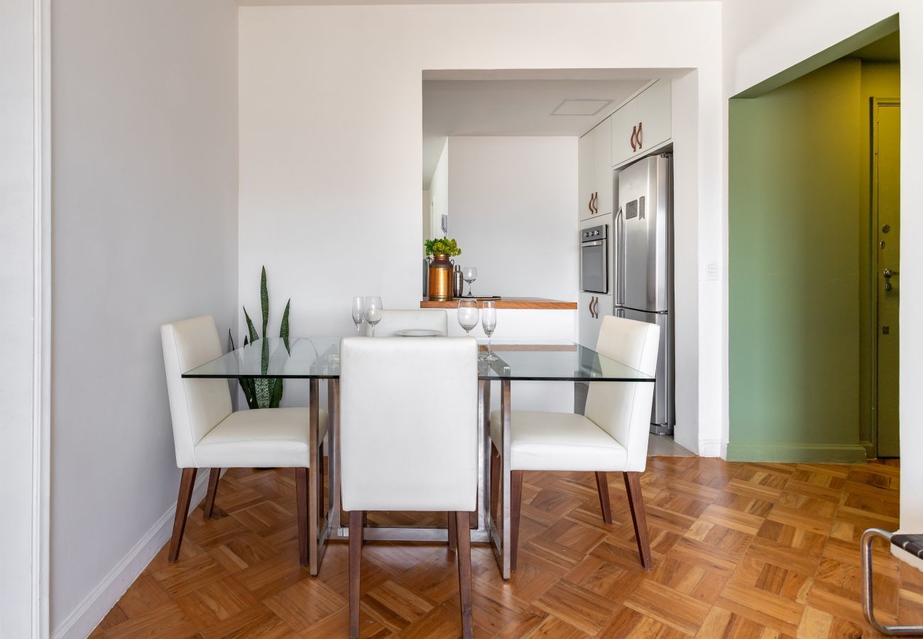 Apartamento em Rio de Janeiro - Conforto e elegância em Ipanema | BT1206 