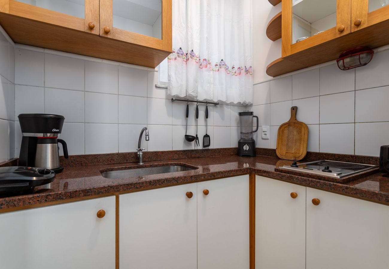 Apartamento em Rio de Janeiro - Aconchego em Copa | Ideal p/ família | BRX1005 