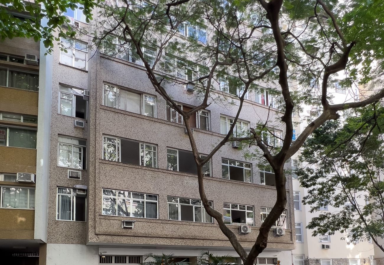 Apartamento em Rio de Janeiro - Magnífico em Copacabana |Ótimos quartos| RP1003 