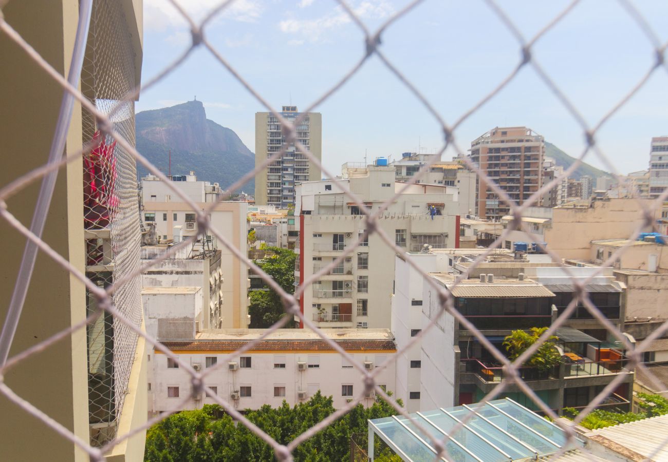 Apartamento em Rio de Janeiro - Albq704 | 2 quartos no melhor do Leblon 