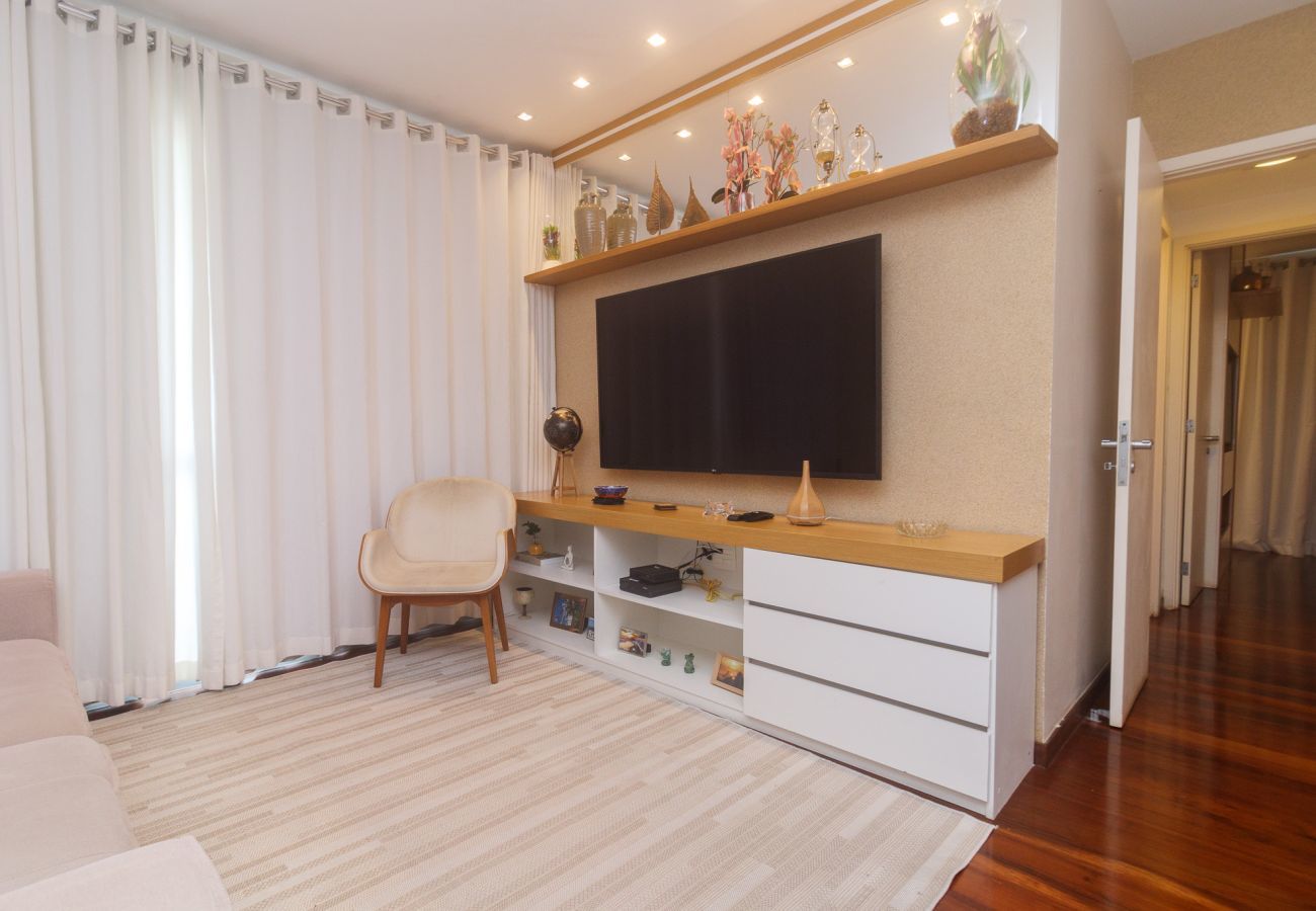 Apartamento em Rio de Janeiro - Albq704 | 2 quartos no melhor do Leblon 