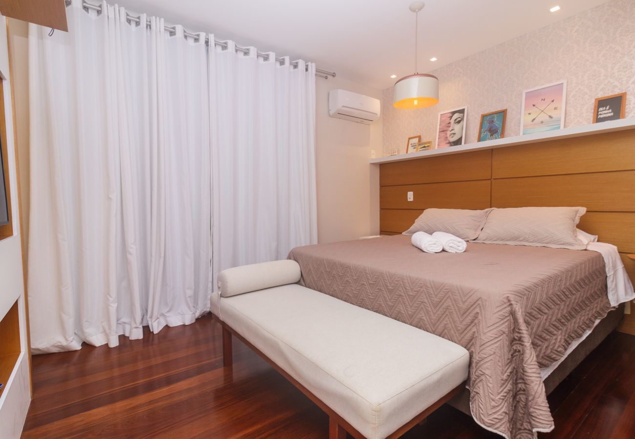 Apartamento em Rio de Janeiro - Albq704 | 2 quartos no melhor do Leblon 