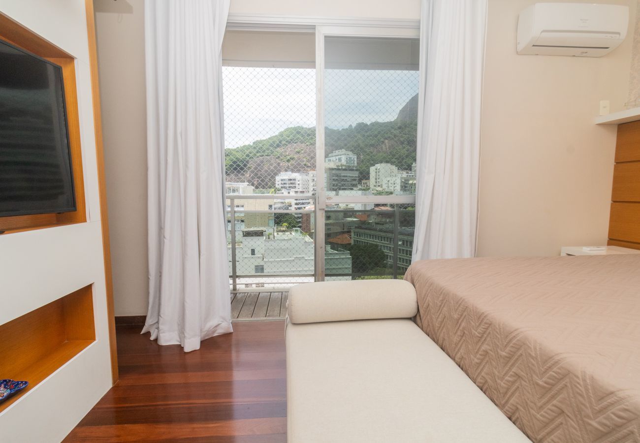 Apartamento em Rio de Janeiro - Albq704 | 2 quartos no melhor do Leblon 