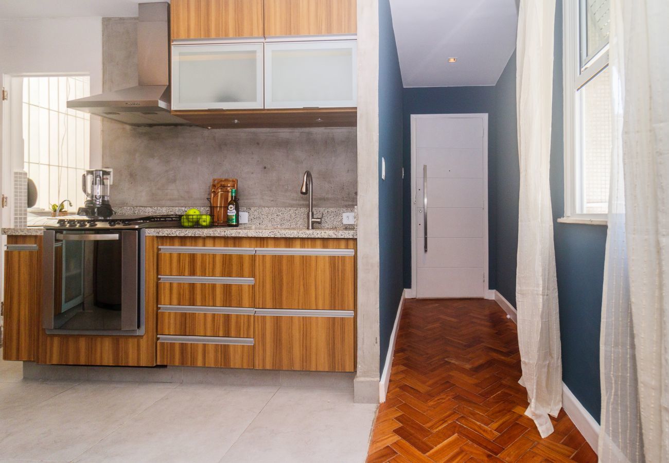 Apartamento em Rio de Janeiro - God302| Charme e conforto a 1 quadra da Lagoa 