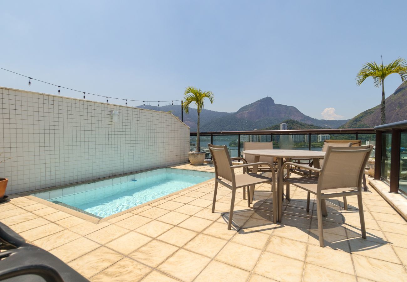 Apartamento em Rio de Janeiro - JON705 | Cobertura em Ipanema com vista pro Cristo