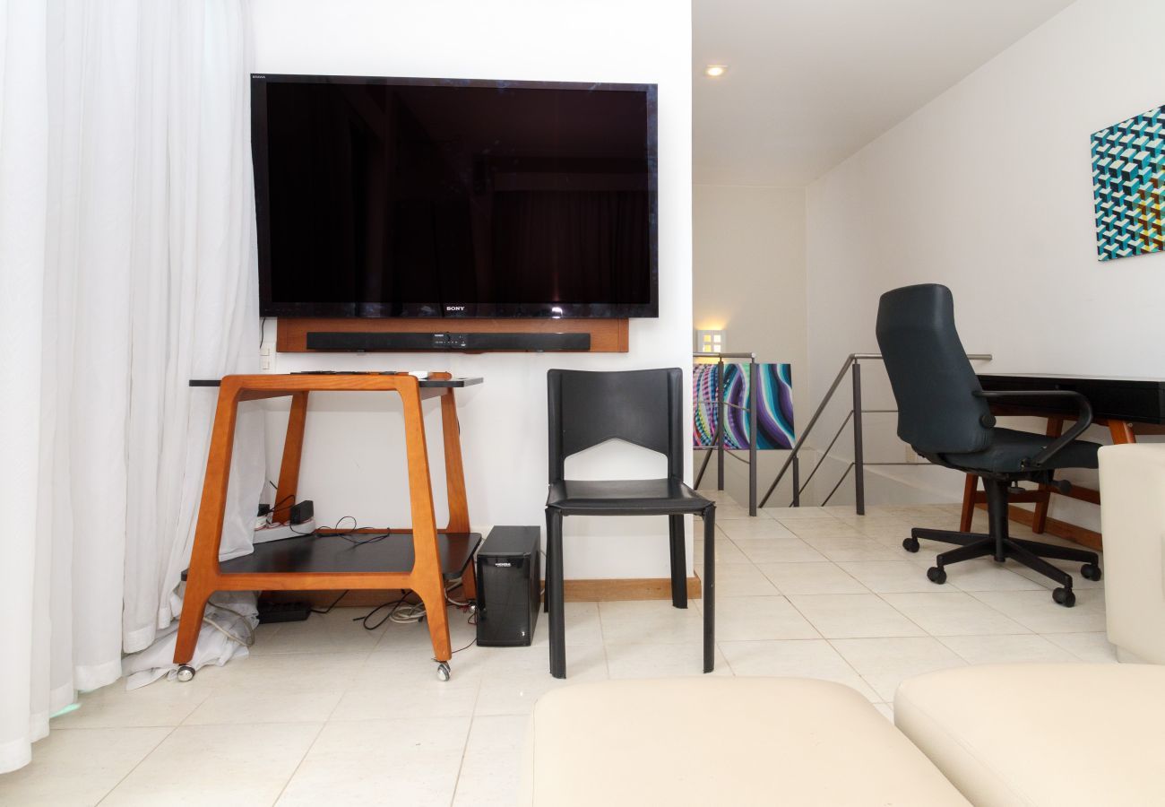 Apartamento em Rio de Janeiro - JON705 | Cobertura em Ipanema com vista pro Cristo