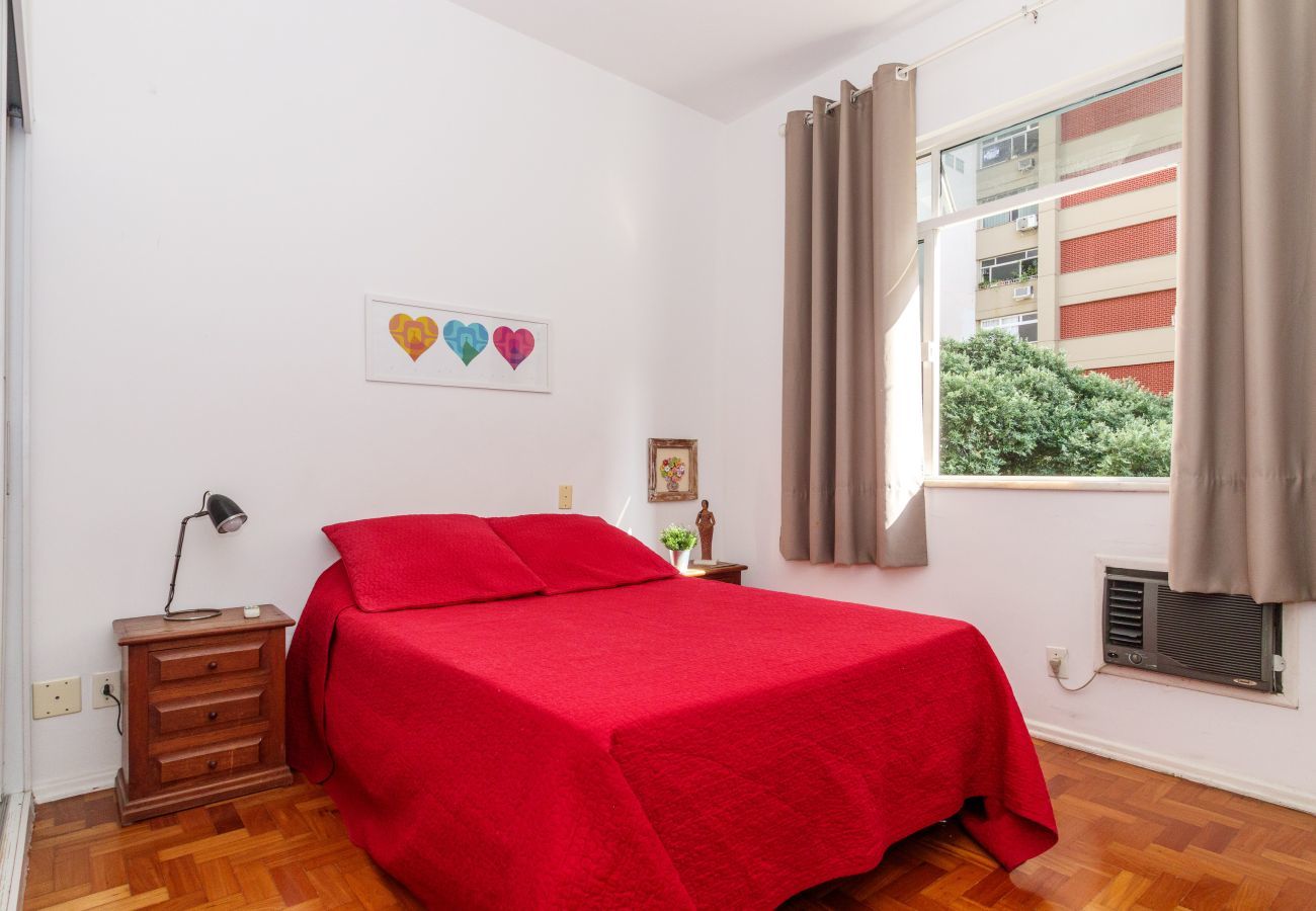 Apartamento em Rio de Janeiro - Julio301 | quarto e sala 5 min da praia