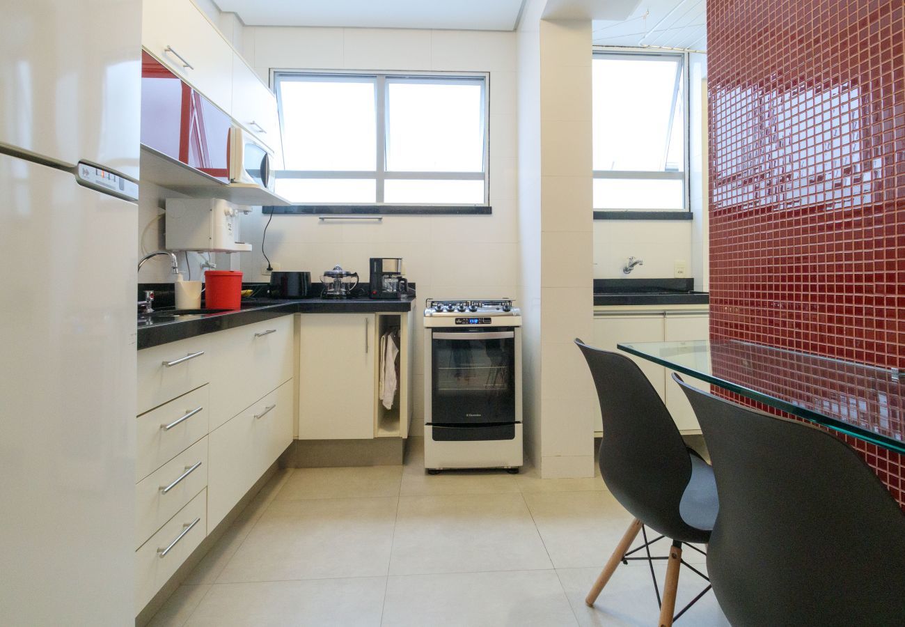 Apartamento em Rio de Janeiro - OTA309 | 2 quartos a 6 minutos a pé da praia