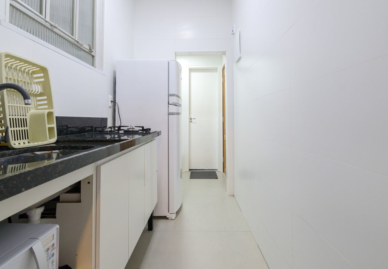 Apartamento em Rio de Janeiro - Belfort 802 | quarto e sala 600m da praia