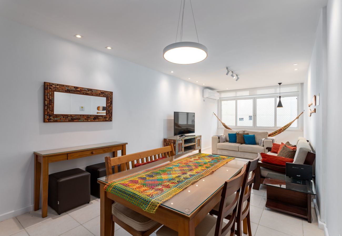 Apartamento em Rio de Janeiro - Para familias, 10 minutos da praia de Copacabana | PL804