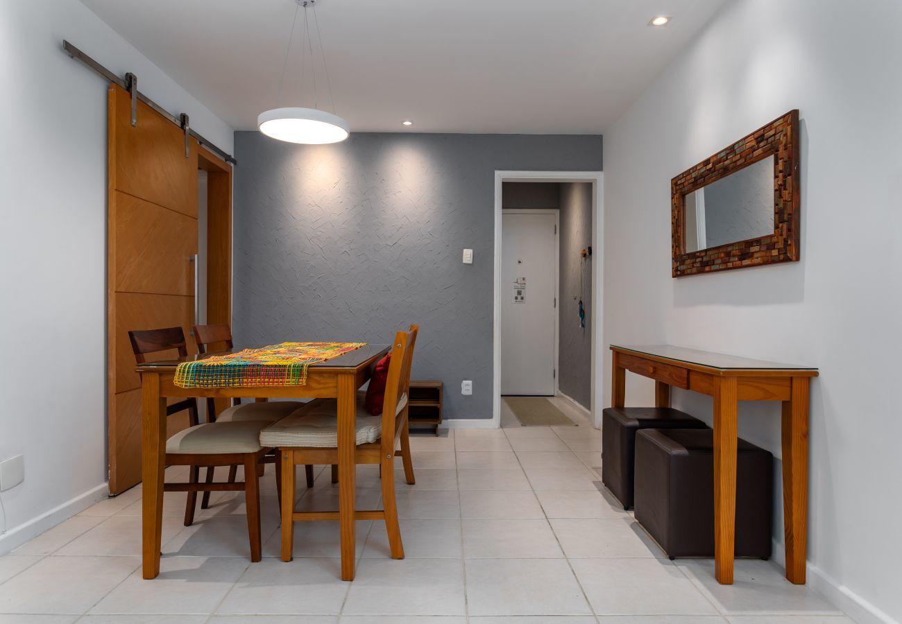 Apartamento em Rio de Janeiro - Para familias, 10 minutos da praia de Copacabana | PL804