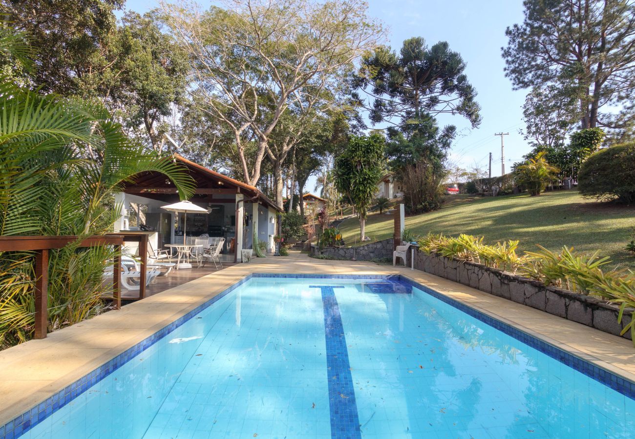 Casa em Petrópolis - Casa Itaipava | 3 quartos com piscina em Itaipava