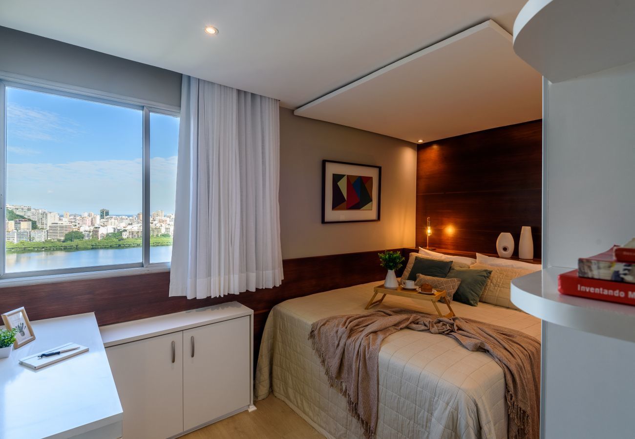 Apartamento em Rio de Janeiro - Epitácio1202| 2 qtos na Lagoa com magnífica vista 