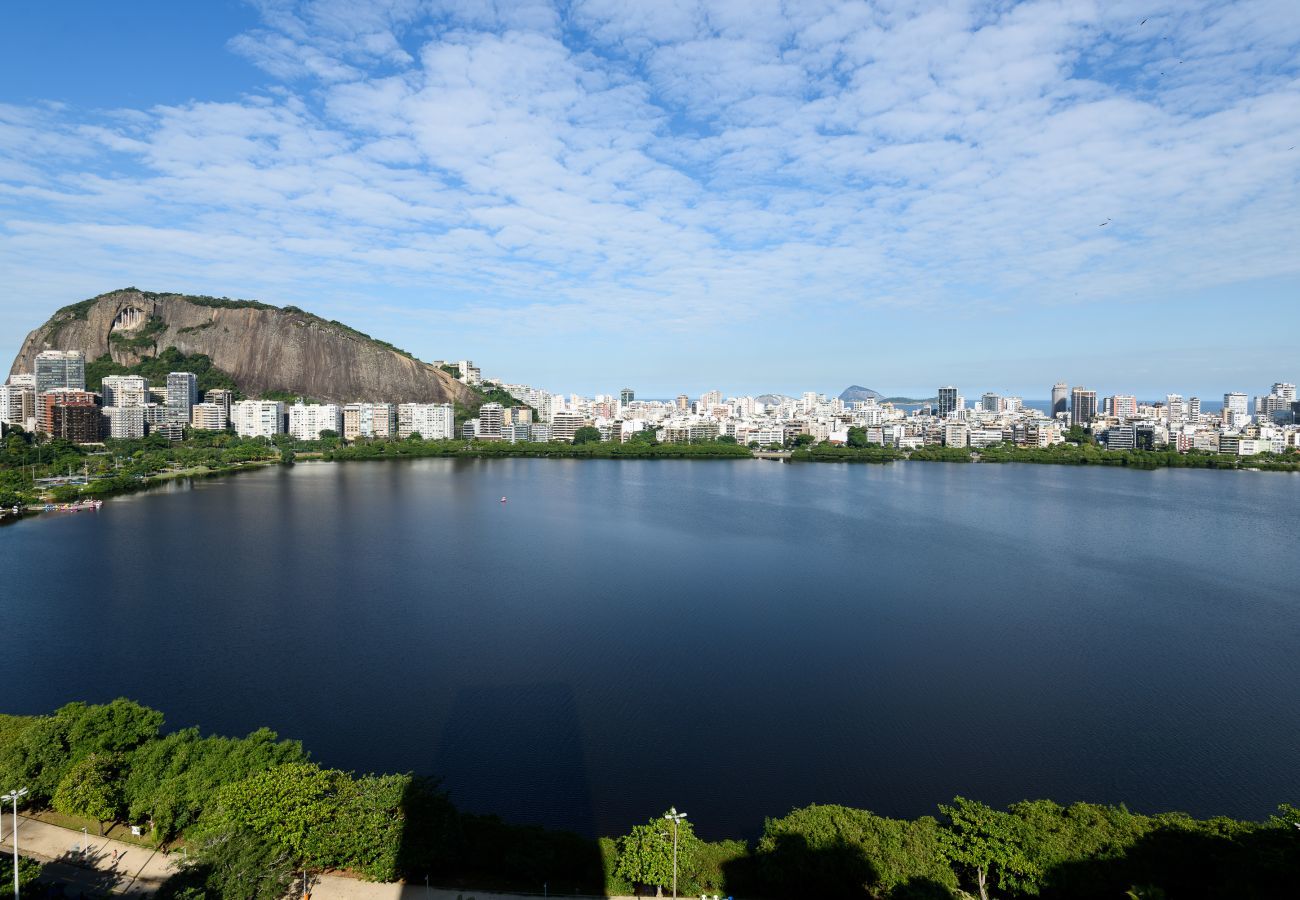 Apartamento em Rio de Janeiro - Epitácio1202| 2 qtos na Lagoa com magnífica vista 