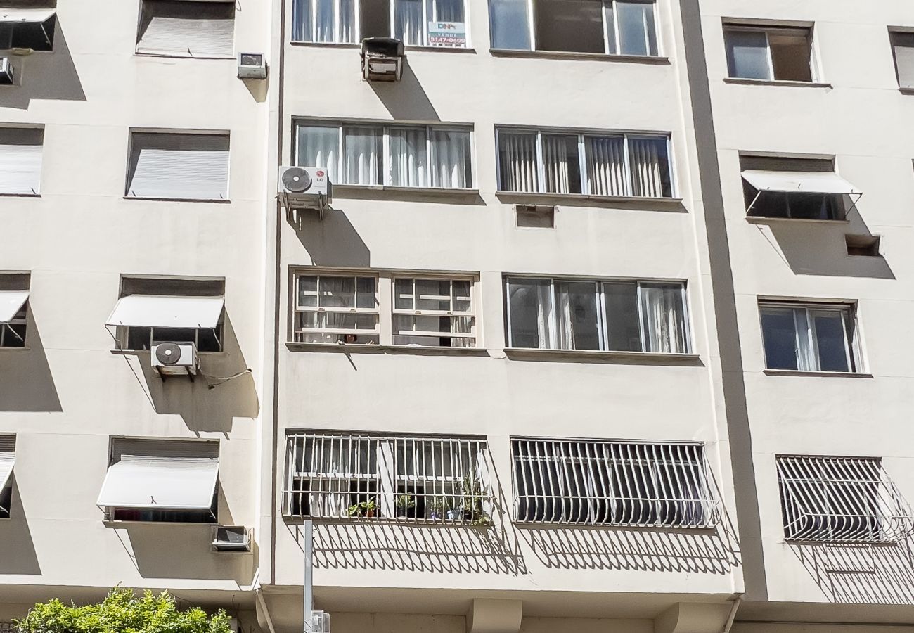 Apartment in Rio de Janeiro - 2 minutes from Copacabana beach | SL1001