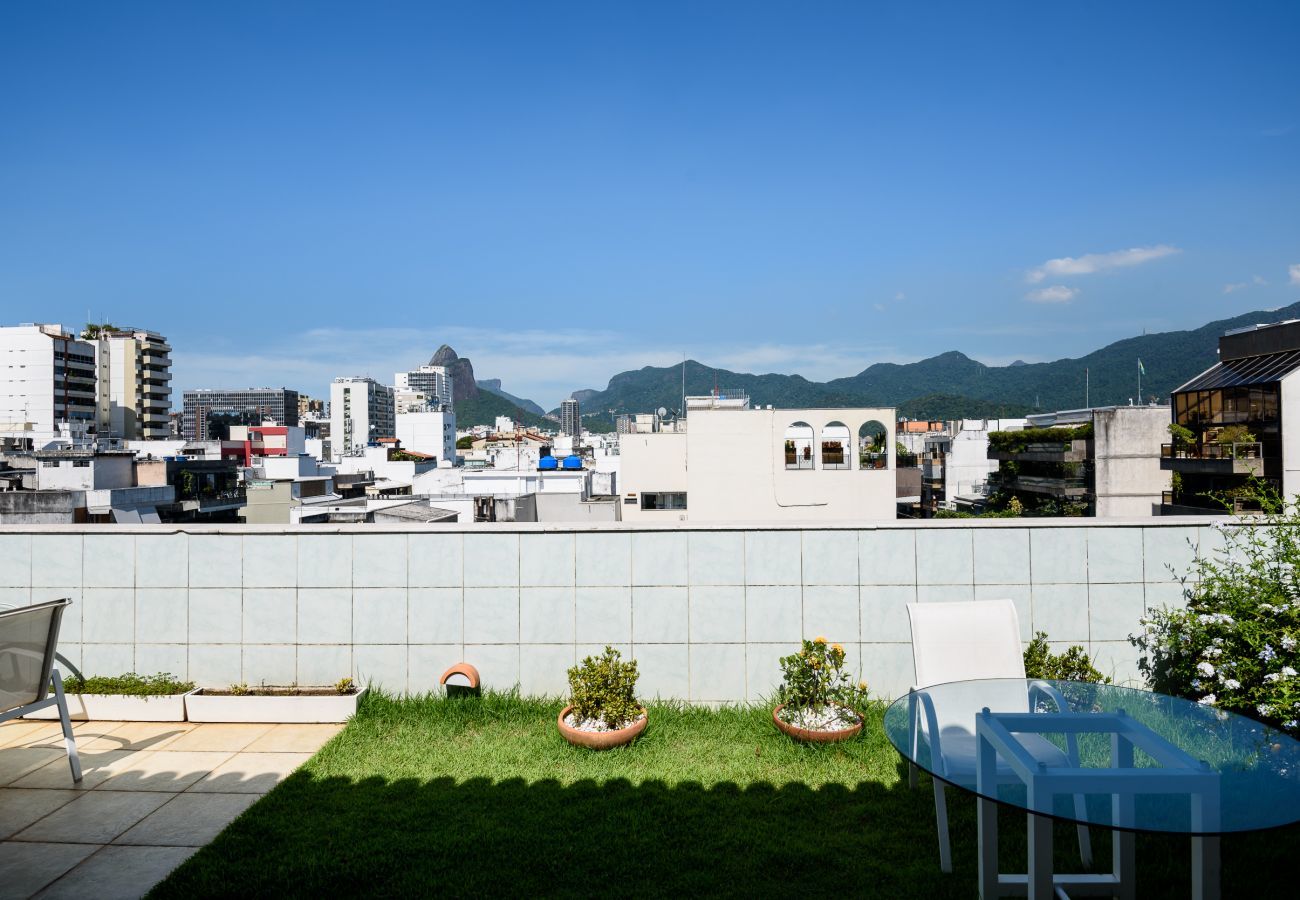 Apartment in Rio de Janeiro - Penthouse in Ipanema | Christ View | MQC502 