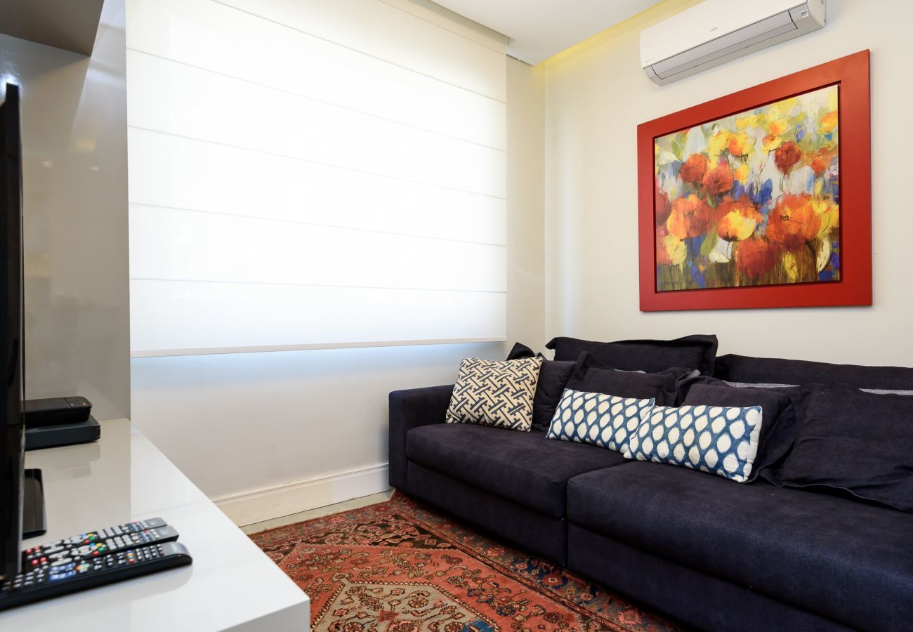 Apartment in Rio de Janeiro - 2 minutes from Copacabana beach | NSC601