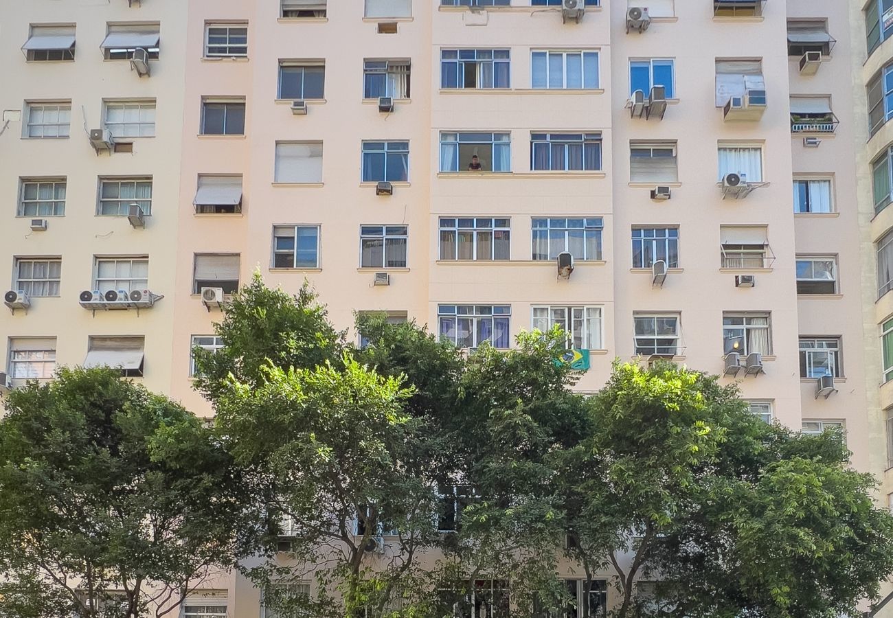 Studio in Rio de Janeiro - 3 minutes from Copacabana beach | NSC501