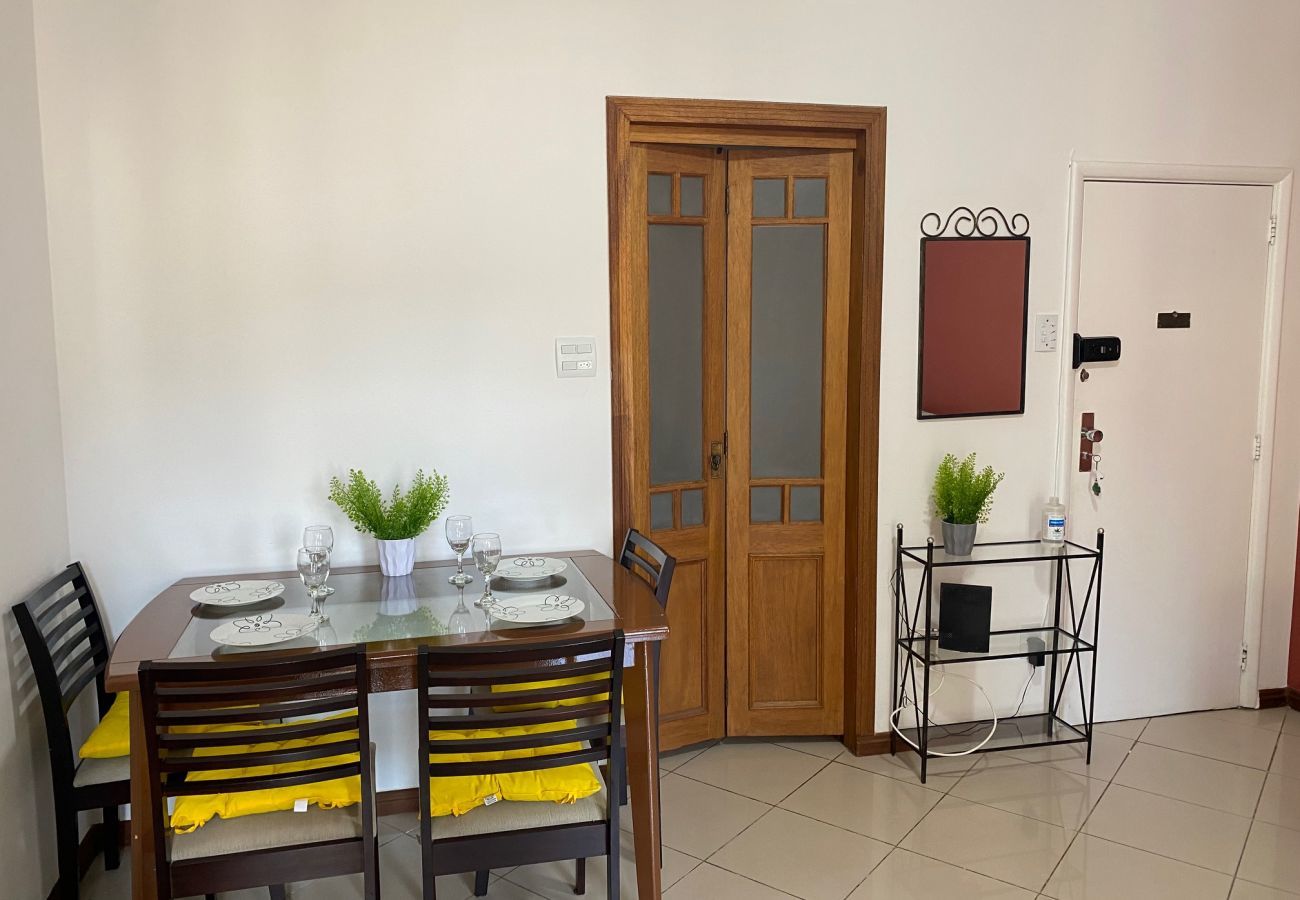 Apartment in Rio de Janeiro - 4 minutes from Copacabana beach | NSC1104