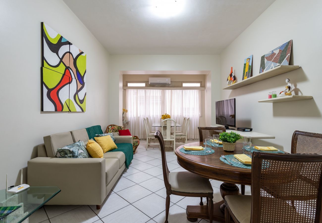 Apartment in Rio de Janeiro - 2 minutes from Copacabana beach | A303