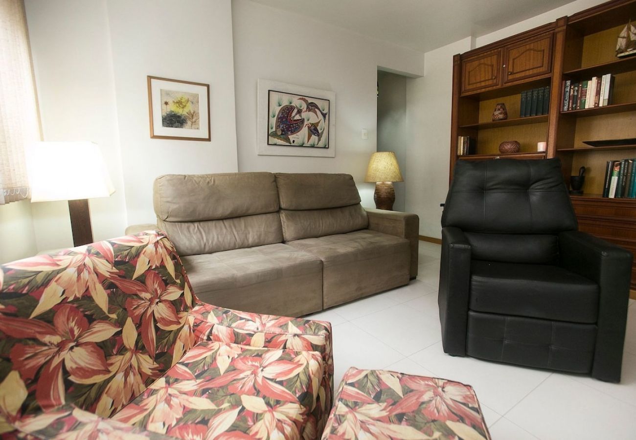 Apartment in Rio de Janeiro - ATA304| Apartamento com Sala Ampliada no Leblon