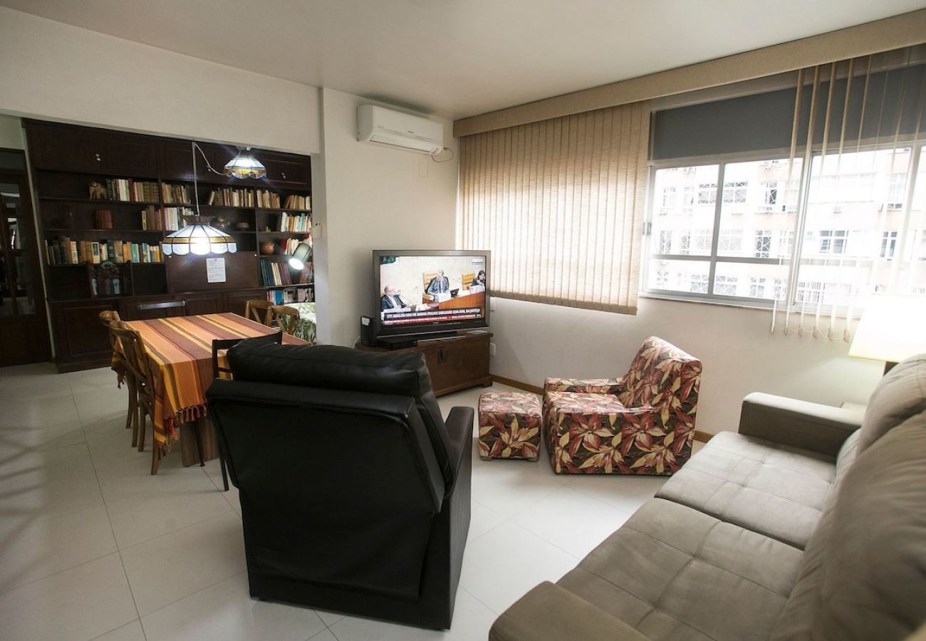 Apartment in Rio de Janeiro - ATA304| Apartamento com Sala Ampliada no Leblon