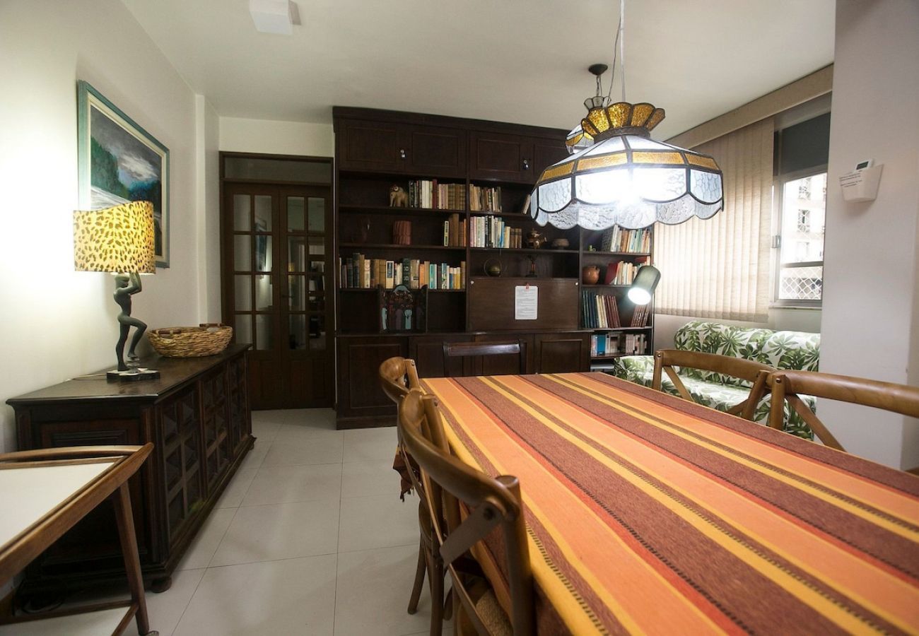 Apartment in Rio de Janeiro - ATA304| Apartamento com Sala Ampliada no Leblon