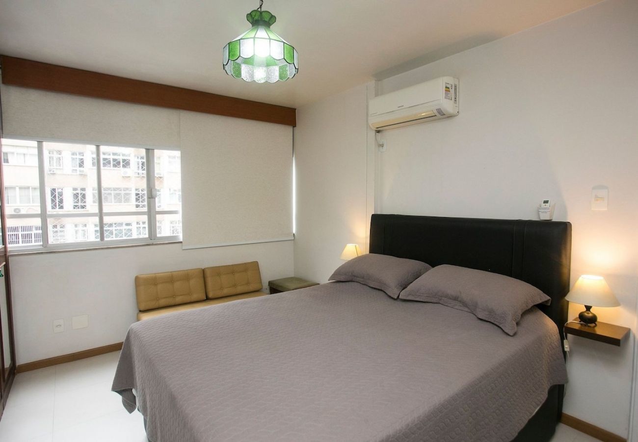 Apartment in Rio de Janeiro - ATA304| Apartamento com Sala Ampliada no Leblon