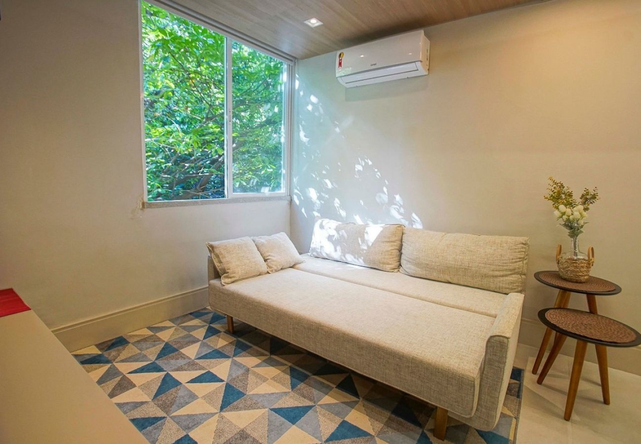 Apartment in Rio de Janeiro - FER305A|Quarto e Sala próximo a Praia do Leblon