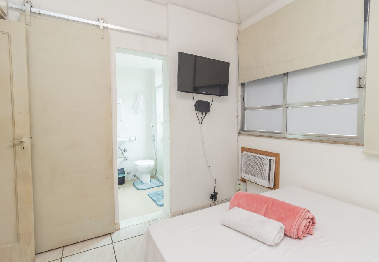 Apartment in Rio de Janeiro - ATA1004| Apartamento com Suíte no Leblon