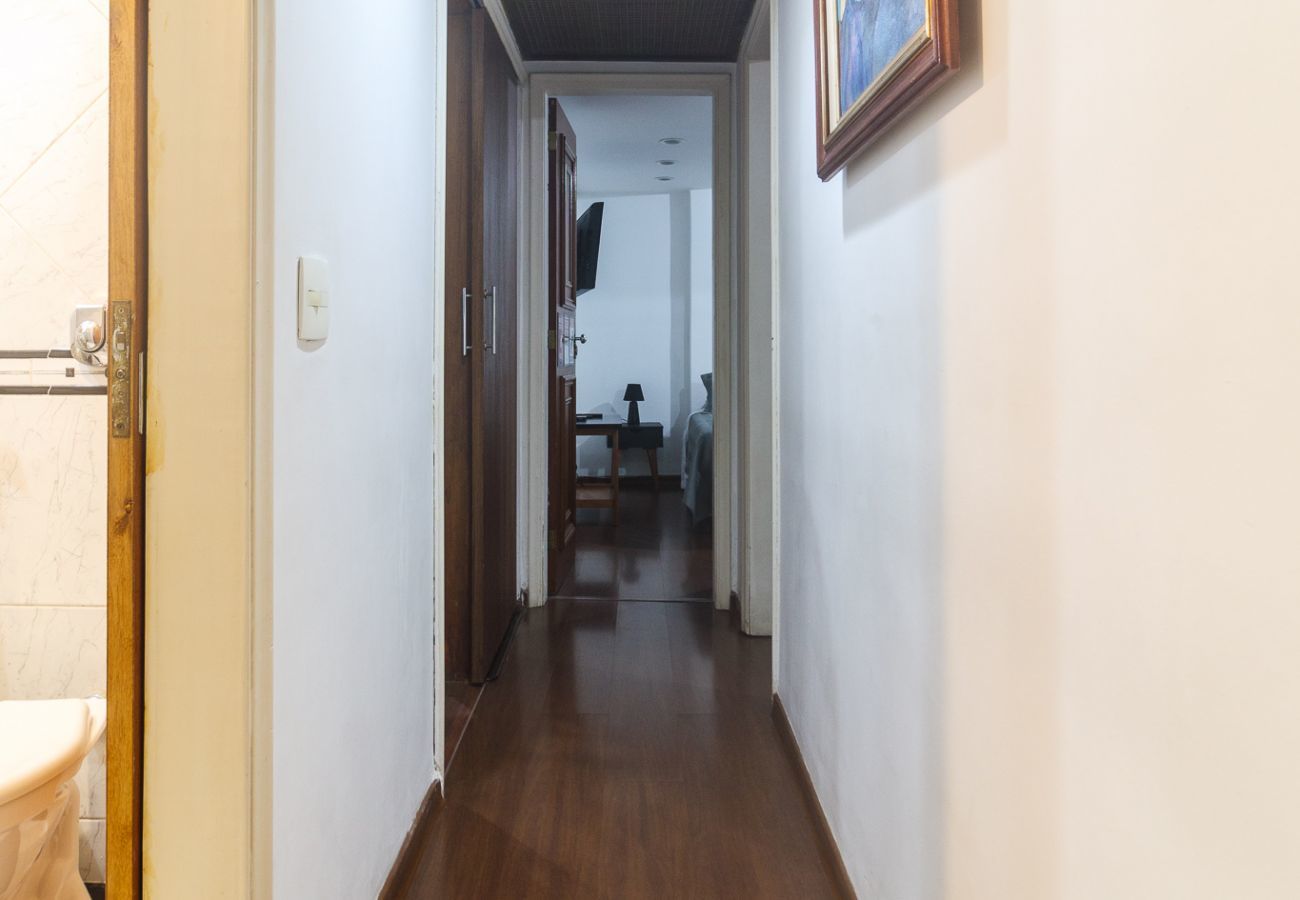 Apartment in Rio de Janeiro - FF102| Leblon, 3 quadras da praia, até 10 pessoas