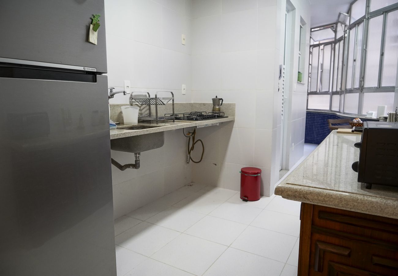 Apartment in Rio de Janeiro - SAM203| Apto moderno de dois quartos no Leme