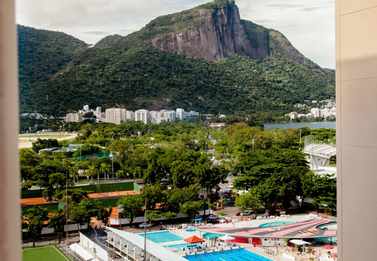 Apartment in Rio de Janeiro - CAR1203| Apto 2 quartos no Leblon