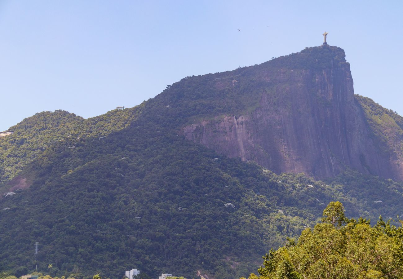 Apartment in Rio de Janeiro - Albq601| Apto no Leblon próximo da Lagoa