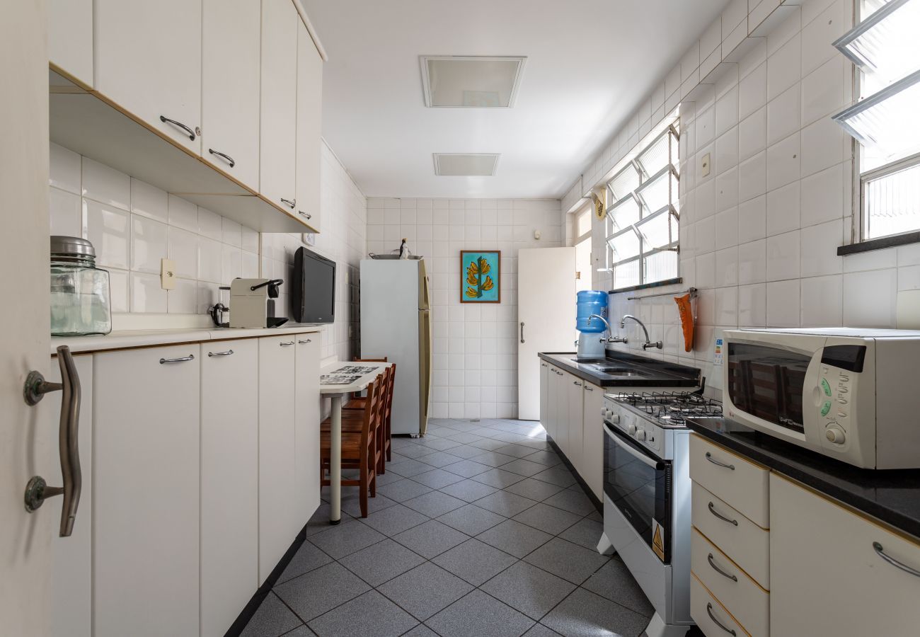 Apartment in Rio de Janeiro - A 2 minutos de la playa de Copacabana | A801