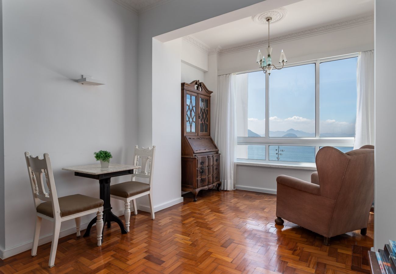 Apartment in Rio de Janeiro - A 2 minutos de la playa de Copacabana | A801