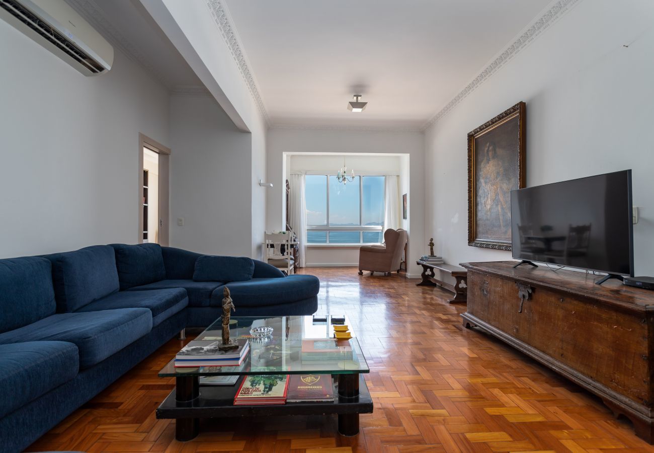 Apartment in Rio de Janeiro - A 2 minutos de la playa de Copacabana | A801