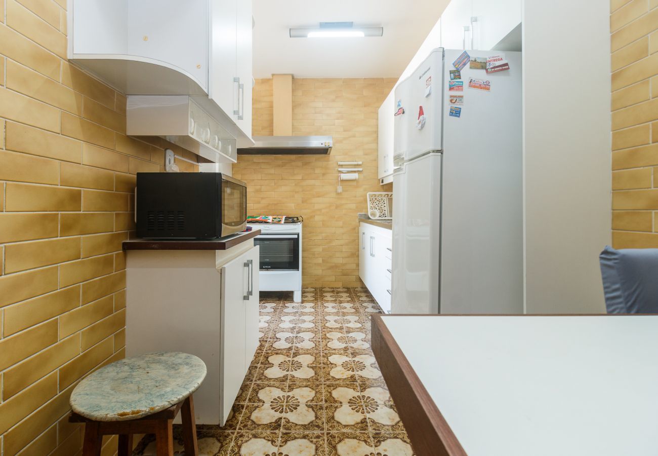 Apartment in Rio de Janeiro - Ven404| Apto charmoso na quadra da praia