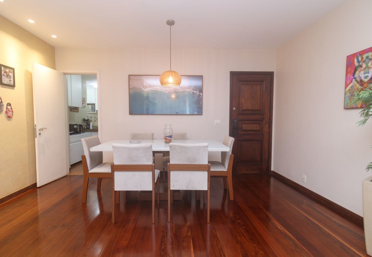 Apartment in Rio de Janeiro - Albq704 | 2 quartos no melhor do Leblon 