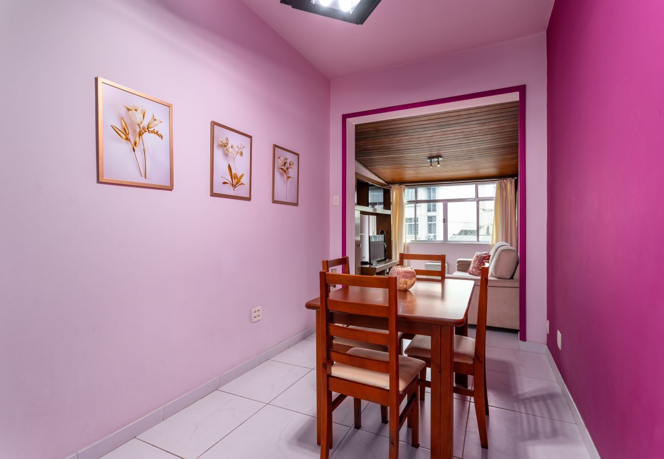 Apartment in Rio de Janeiro - Charm in Copa | Great for couples | MVC1103 