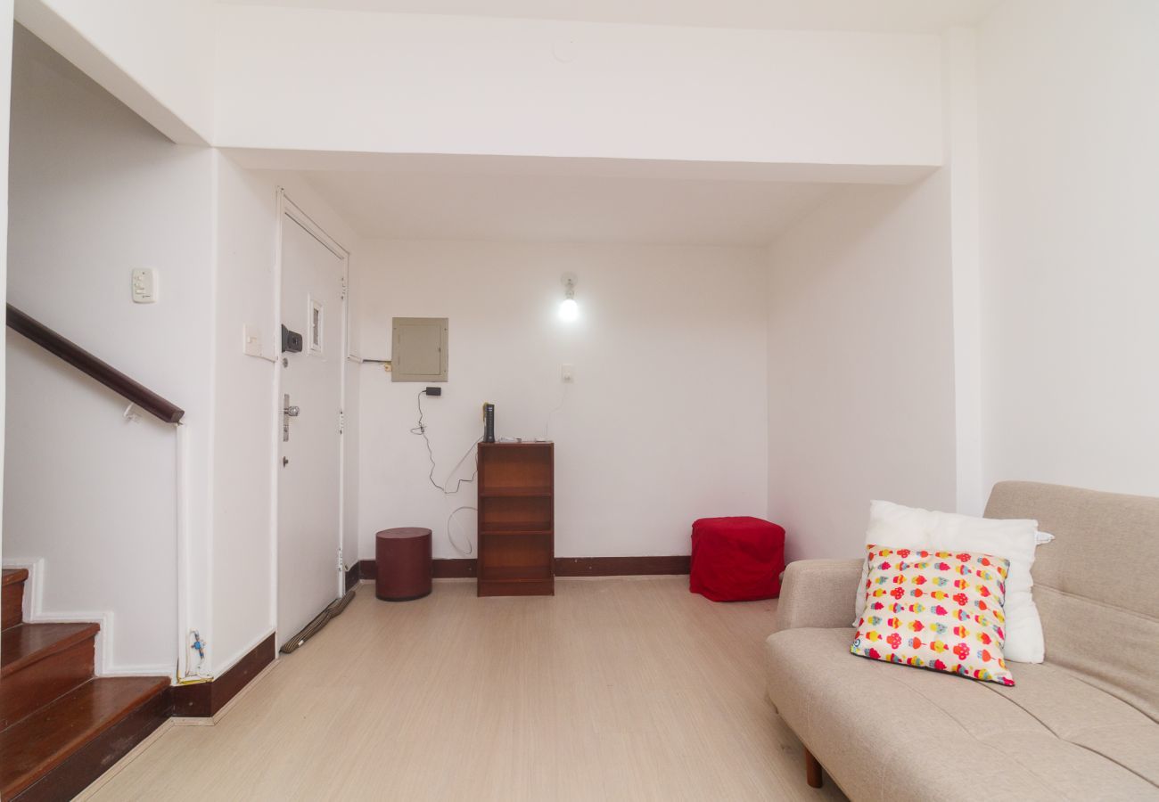 Apartment in Rio de Janeiro - Urq112 | 2 quartos na quadra da praia no Leblon